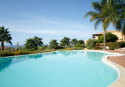 Casa Vacanze Residence Latruvatura Bilocali In Villa Con Piscina